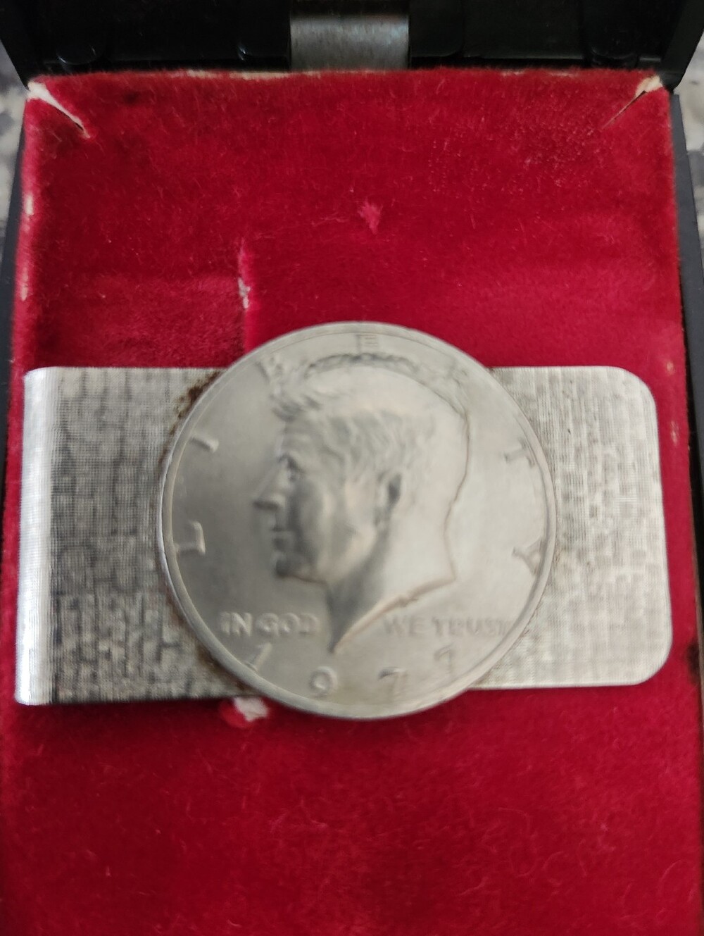 Vtg Silver-Tone Coin Money Clip - 1977 Fifty Cent Coin